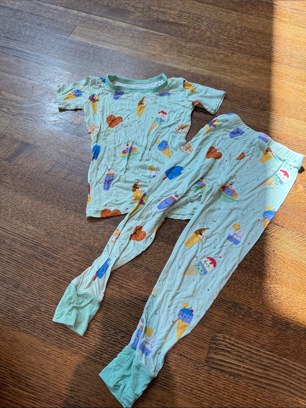 Kids Mint Ice Cream & Heart Print Pajama Set